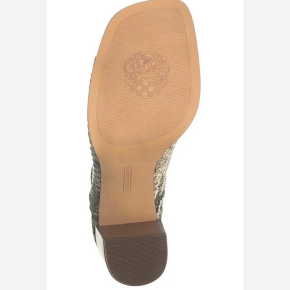 Vince Camuto Women's Katnina Leather Laser Cut Ankle Boots Brand New - Picture 3 of 12